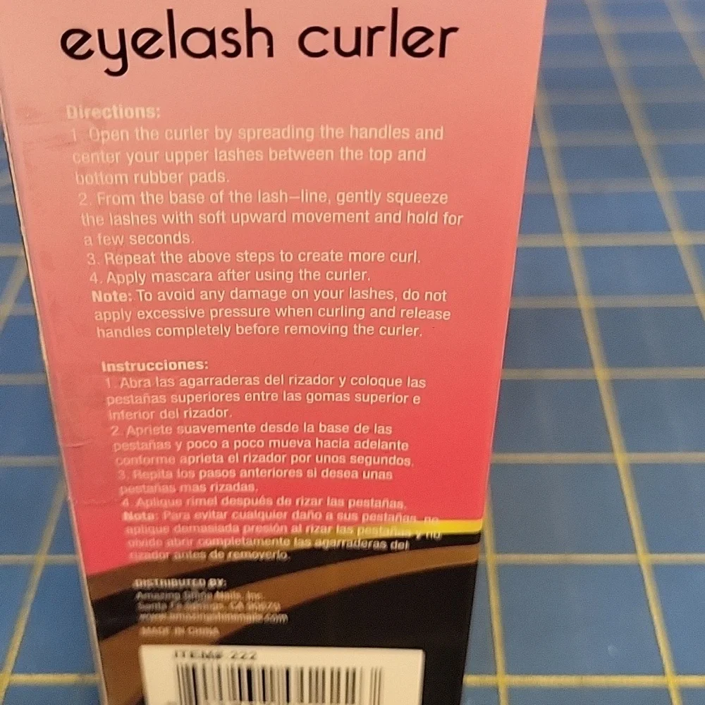 Amazing Shine Eyelash Curler with Pink Handles New in Box